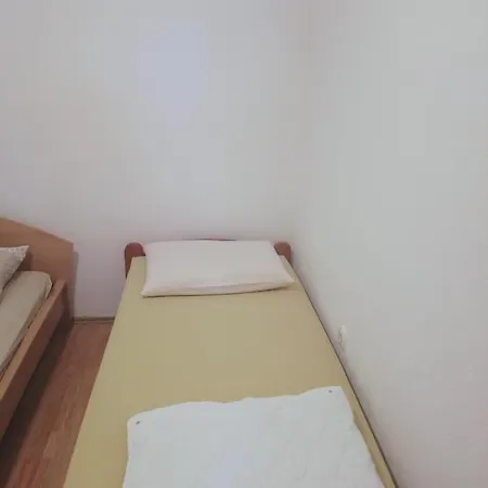 Apartman Zara *