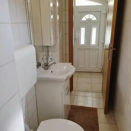 Zara Apartman *
