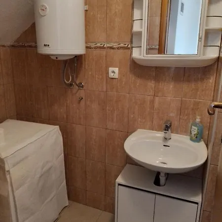 Zara Apartman